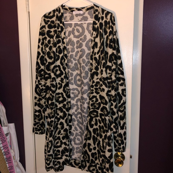 Amaryllis Sweaters - Long Leopard Cardigan